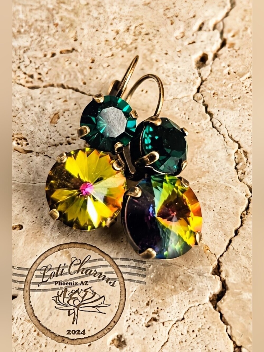 Large Volcano Green And Emerald Crystal In Two Settings Earrings In Brass